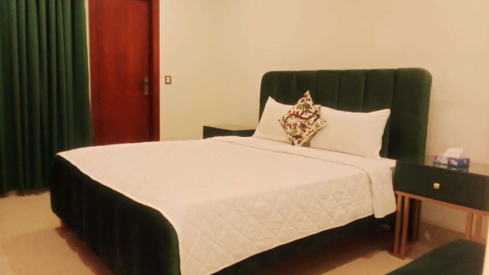 Royal Galaxy Hotel & Residence - Near Islamabad International Airport & Motorway Exteriör bild