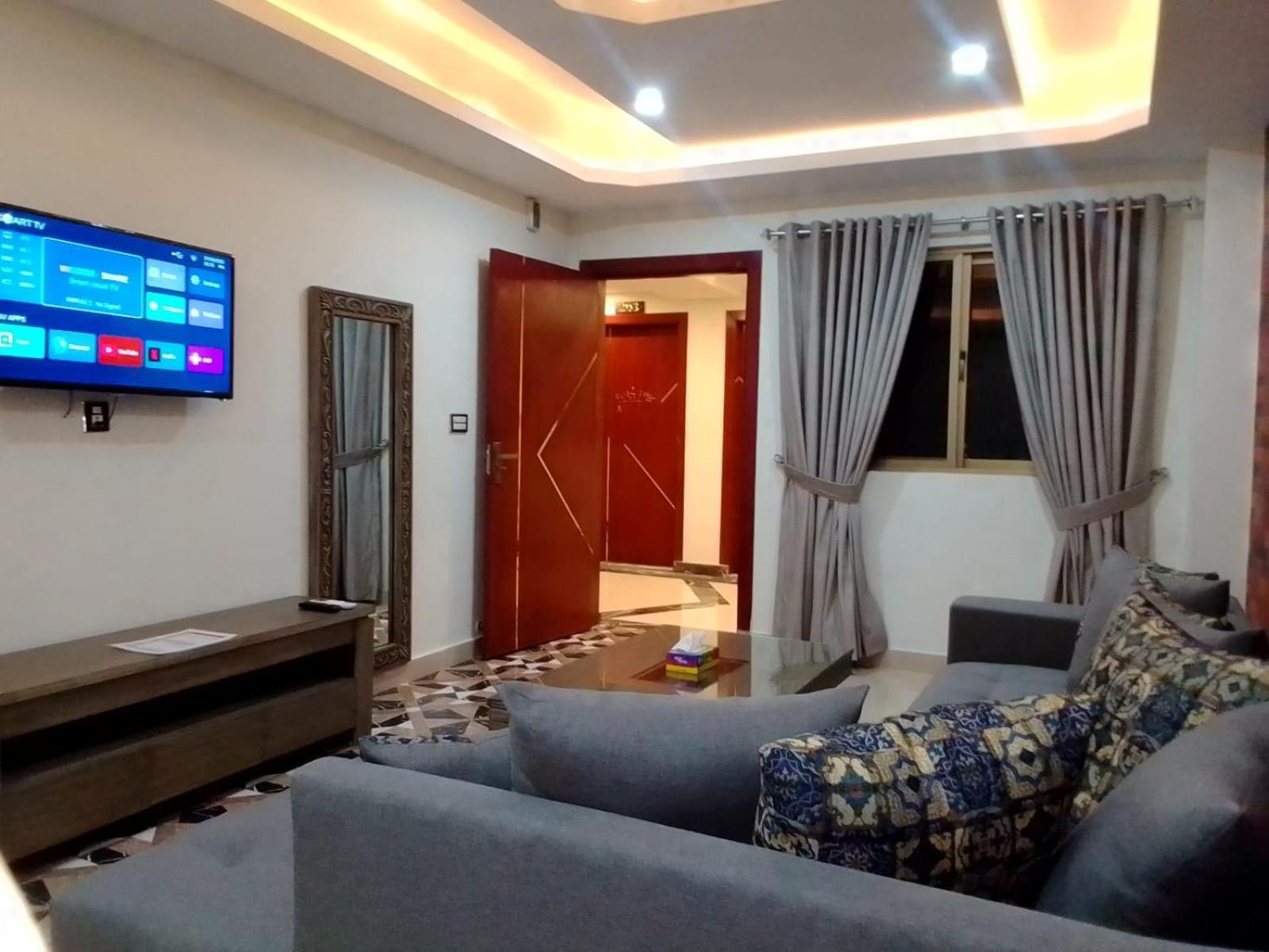 Royal Galaxy Hotel & Residence - Near Islamabad International Airport & Motorway Exteriör bild