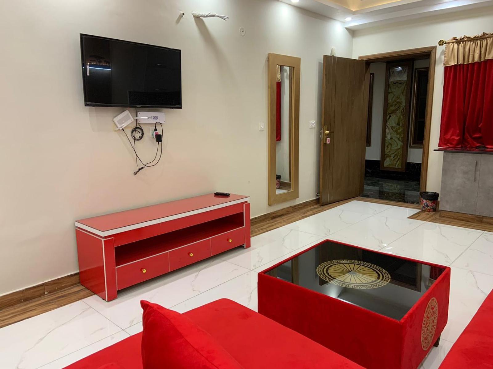 Royal Galaxy Hotel & Residence - Near Islamabad International Airport & Motorway Exteriör bild