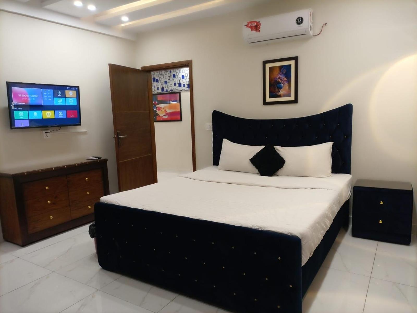 Royal Galaxy Hotel & Residence - Near Islamabad International Airport & Motorway Exteriör bild