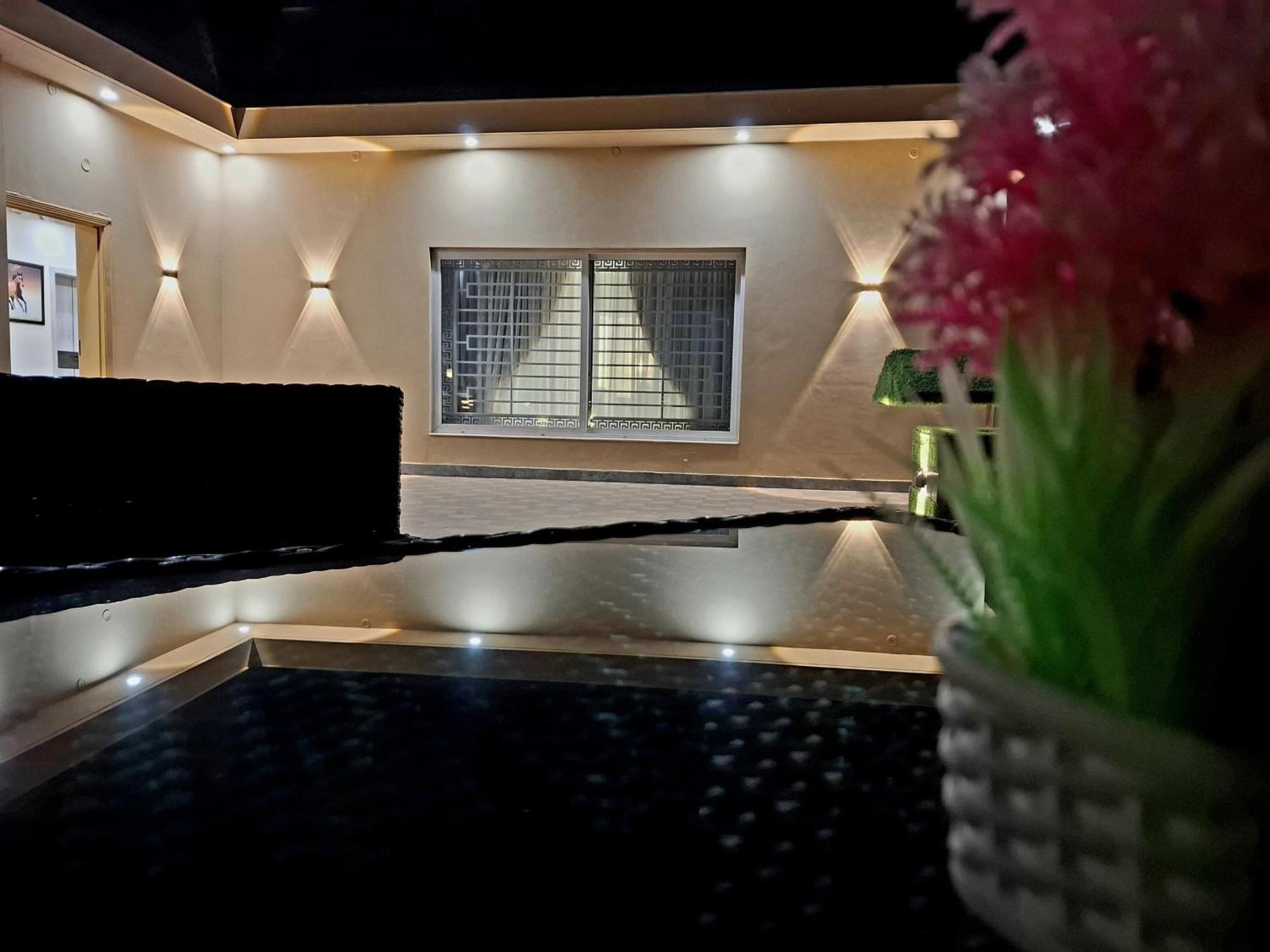Royal Galaxy Hotel & Residence - Near Islamabad International Airport & Motorway Exteriör bild